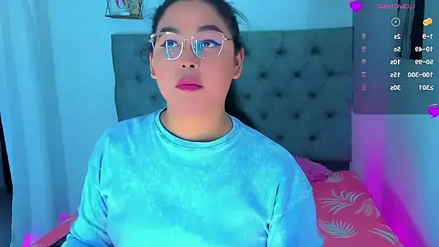 Freechat mabellfox on StripChat