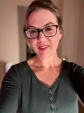 Freechat MaiseKnox on StripChat