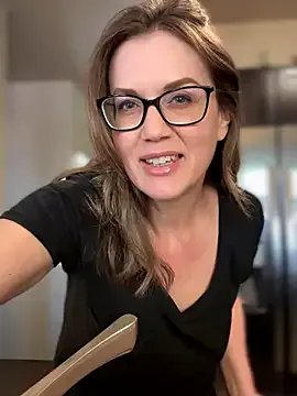 Freechat MaiseKnox on StripChat