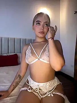Mia_Roswell on StripChat