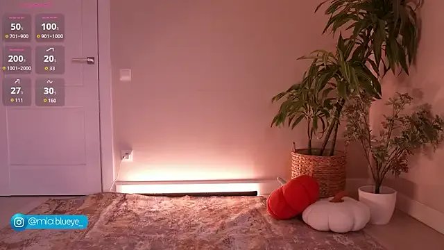 Freechat Miablueye on StripChat