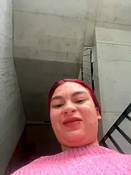 Freechat MiaLujan_ on StripChat