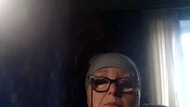 Freechat Milaniya606 on StripChat