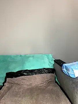 MimiCurves on StripChat 