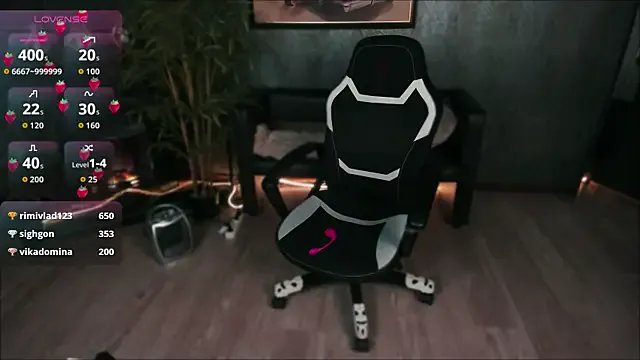 Freechat Mira_Fyre on StripChat