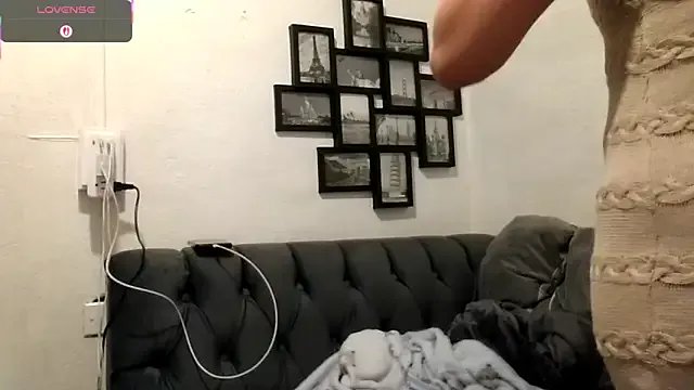 Freechat MirandaLatinaLovely on StripChat