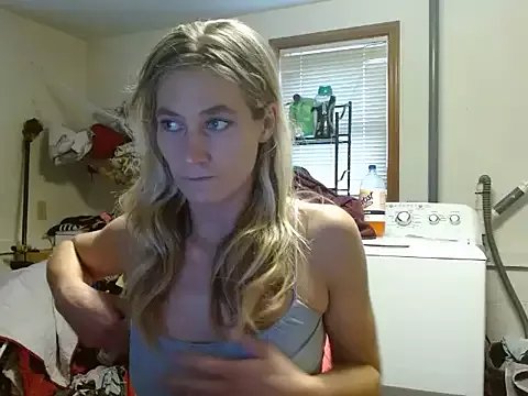 Freechat missymilf on StripChat