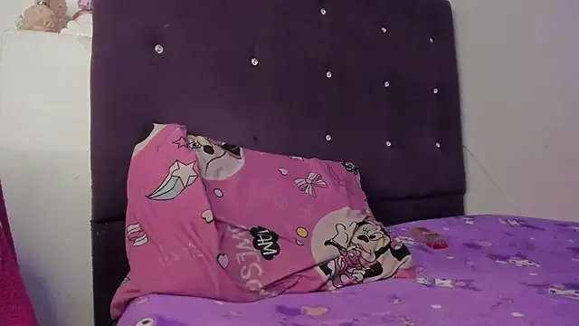 Freechat Mistileav on StripChat