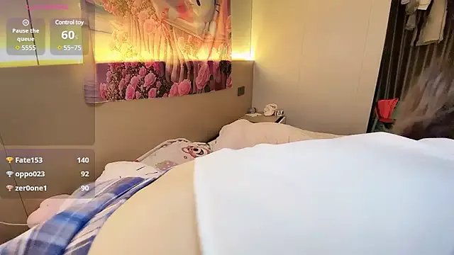 momo-2580 on StripChat 