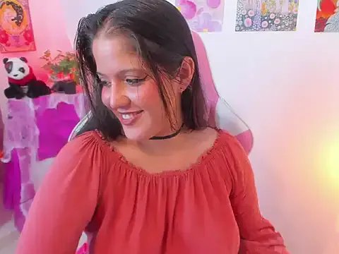 Freechat naharasoller on StripChat