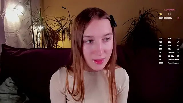 NanaMertins on StripChat 