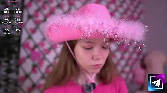 Freechat Petite_Polly on StripChat