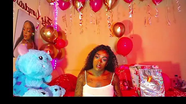 Freechat pink_7777 on StripChat