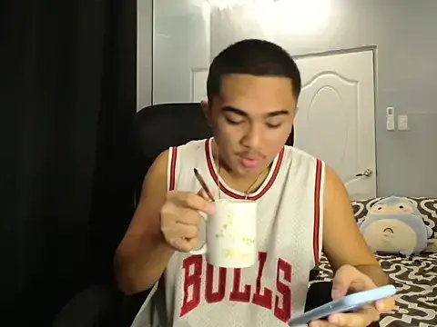 Freechat pinoyAdrianneXXX on StripChat