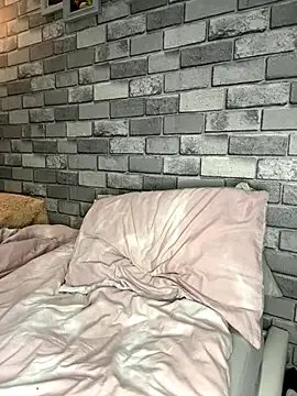 Freechat Poppy_frankie on StripChat