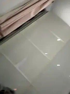 Freechat Poppy_frankie on StripChat