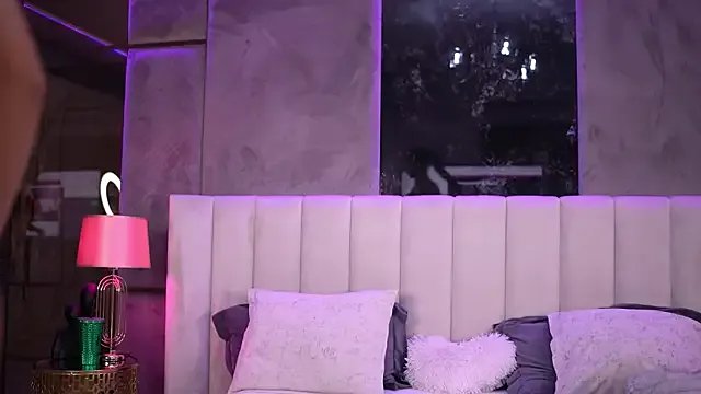 Freechat RaisaKali on StripChat