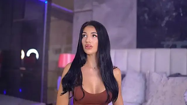 Freechat RaisaKali on StripChat