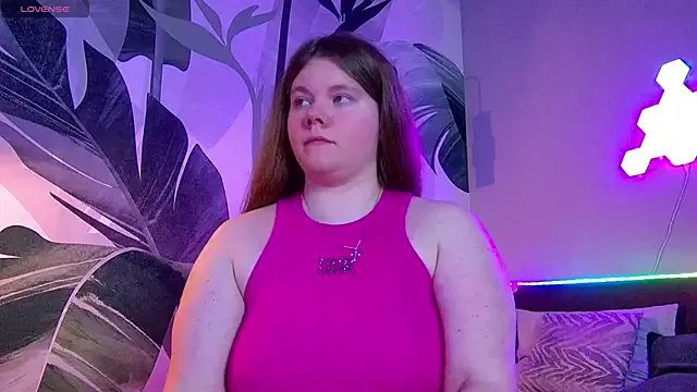 Freechat RubyValen on StripChat