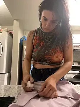 Freechat SafeinouterSpace on StripChat