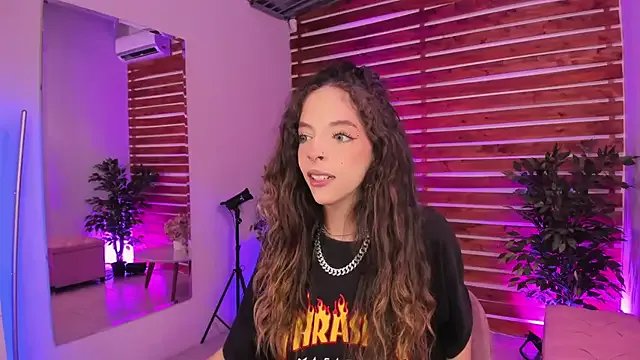 Freechat Sapphire_Venuss on StripChat