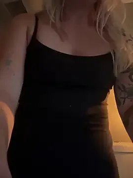 seeunexttuesday on StripChat 