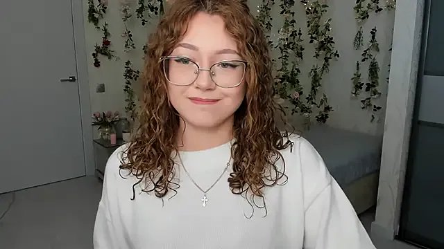 SereneFlame on StripChat 