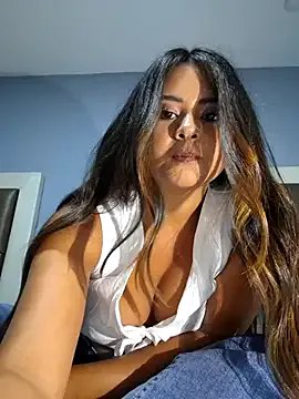 sexy-latin10 on StripChat