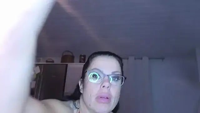 Freechat sexygilf82 on StripChat