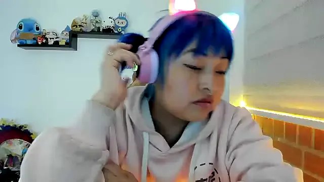 Freechat Shaddycute_ on StripChat