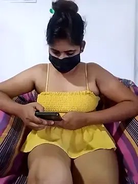Group SLZAARA on StripChat