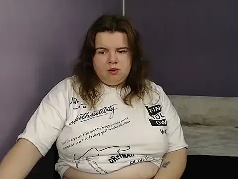 Freechat so_shy on StripChat