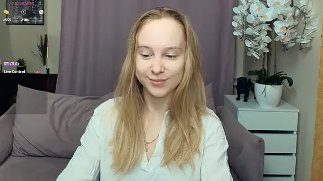 SoonMoor — Freechat on StripChat