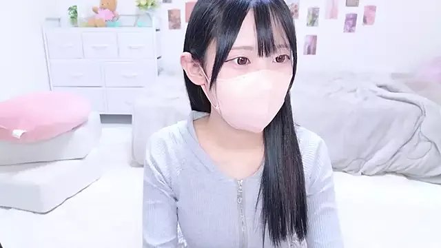 Group Suzu_ch_xx on StripChat