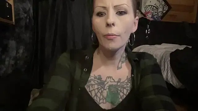 TeenyDoll on StripChat