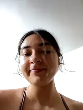 Freechat Valentina_ro on StripChat