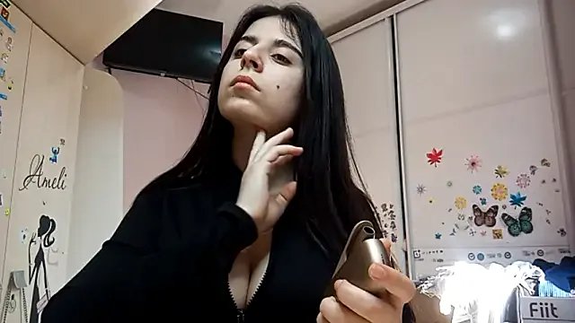 WaltraudPattie — Squeeze my boobs closely