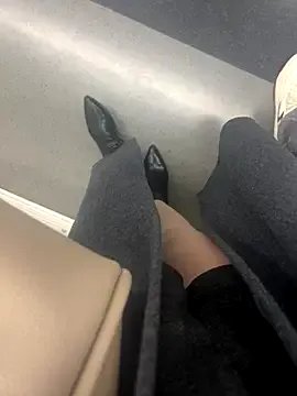 Freechat yimisun01 on StripChat