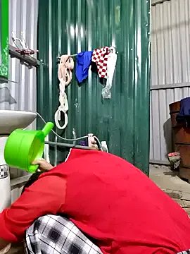 yoowwmr on StripChat 