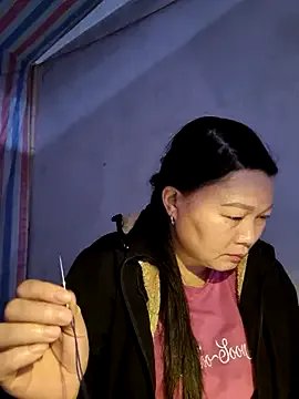 yoowwmr on StripChat 