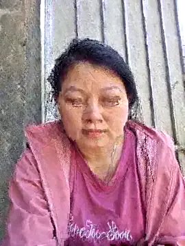 yoowwmr on StripChat 