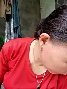 yoowwmr on StripChat 