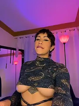 Freechat ZahaRose on StripChat