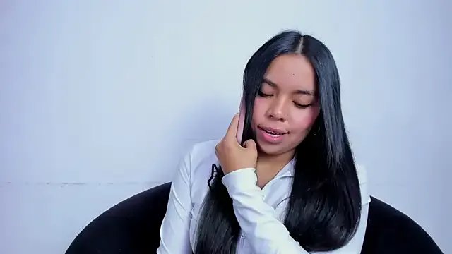 Freechat ZoeWan69 on StripChat